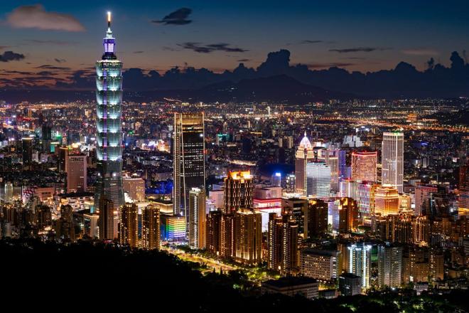 View of the nightcity of Taipei, Taiwan