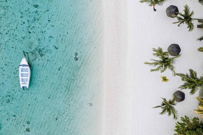 A view of the white beach in Mauritius