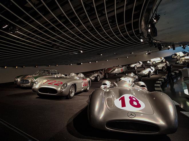 Stuttgart: Porsche and Mercedez-Benz automobile museum.