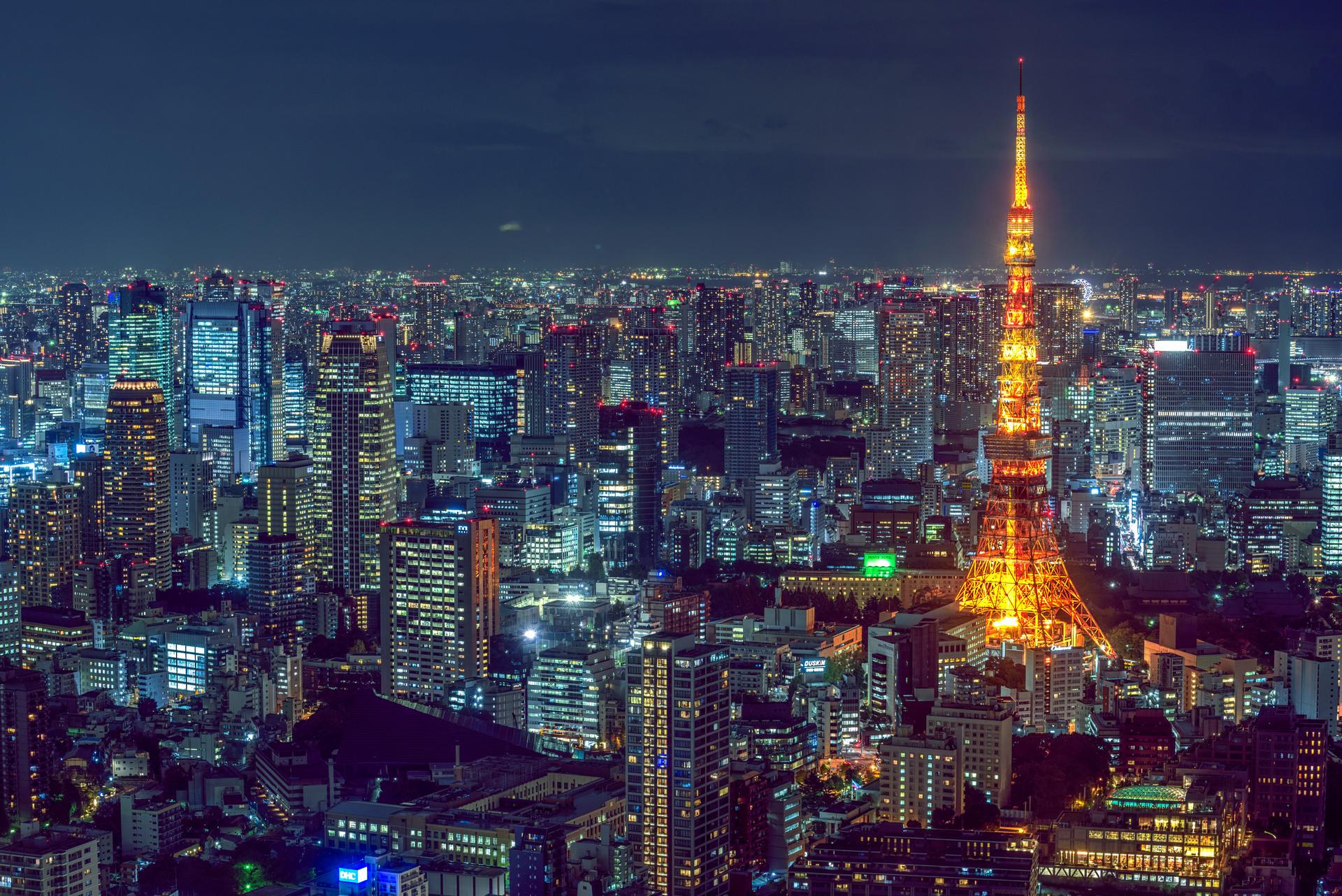 Night view of Tokyo with modern buildings.
