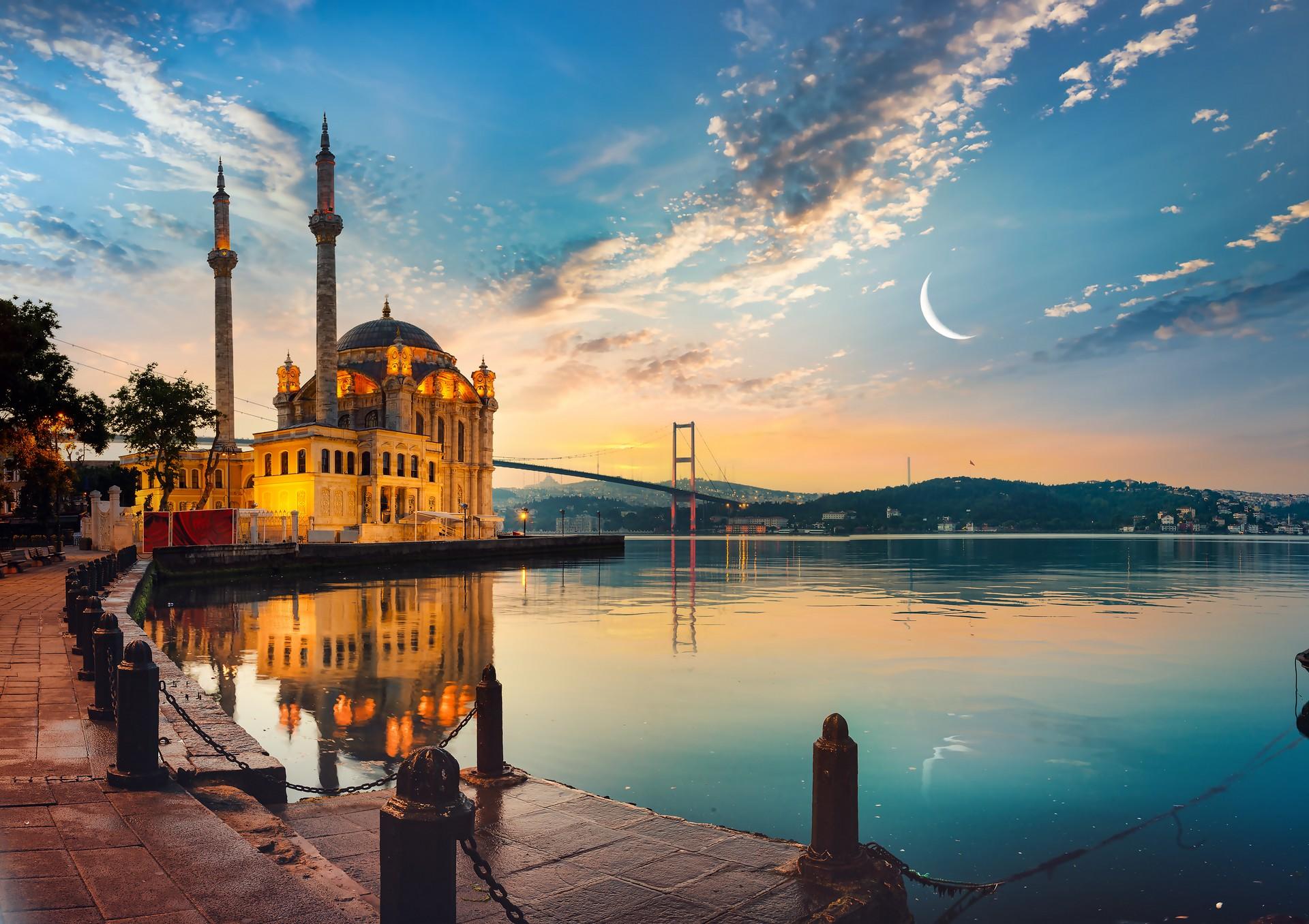 Architecture in Istanbul at dawn