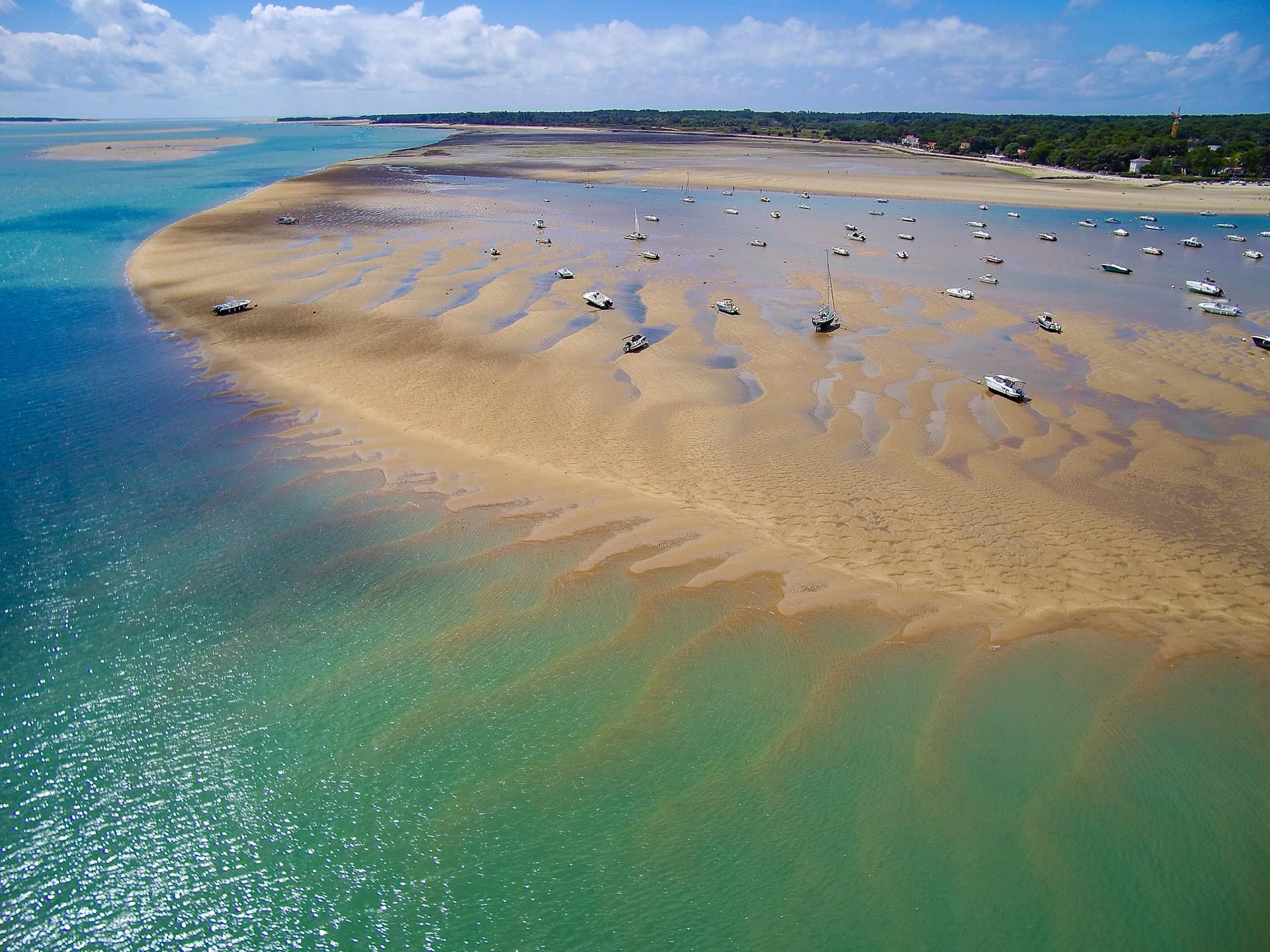 Aerial view of beach in Île d'Oléron on a cloudy day