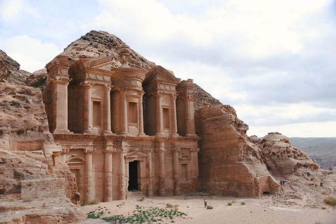 View of a mountaing bulding in Petra, Jordan