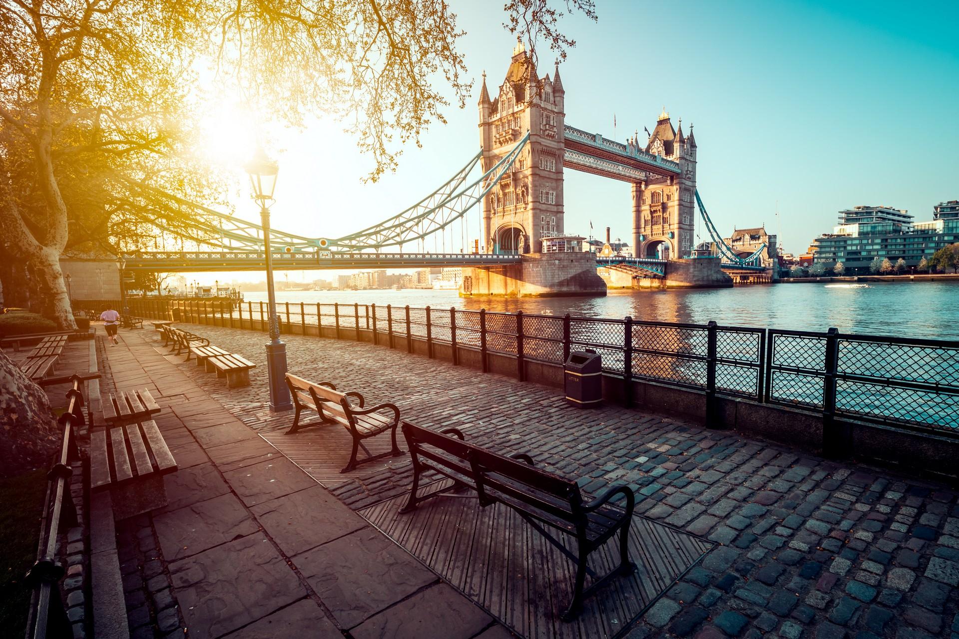 Bridge in London with nice weather and blue sky