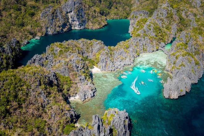 A rock-strewn of El Nido in Philippines