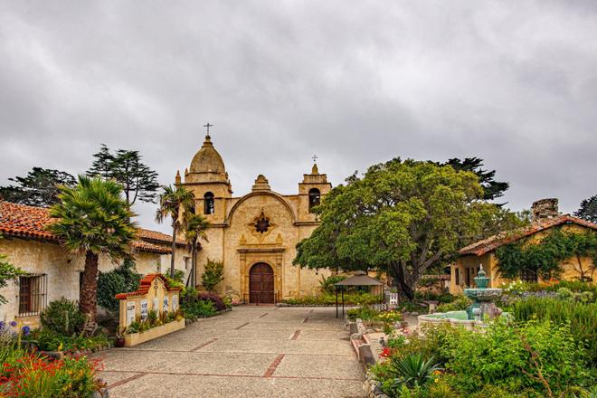 View of the San Carlos Borroméo de Carmelo mission