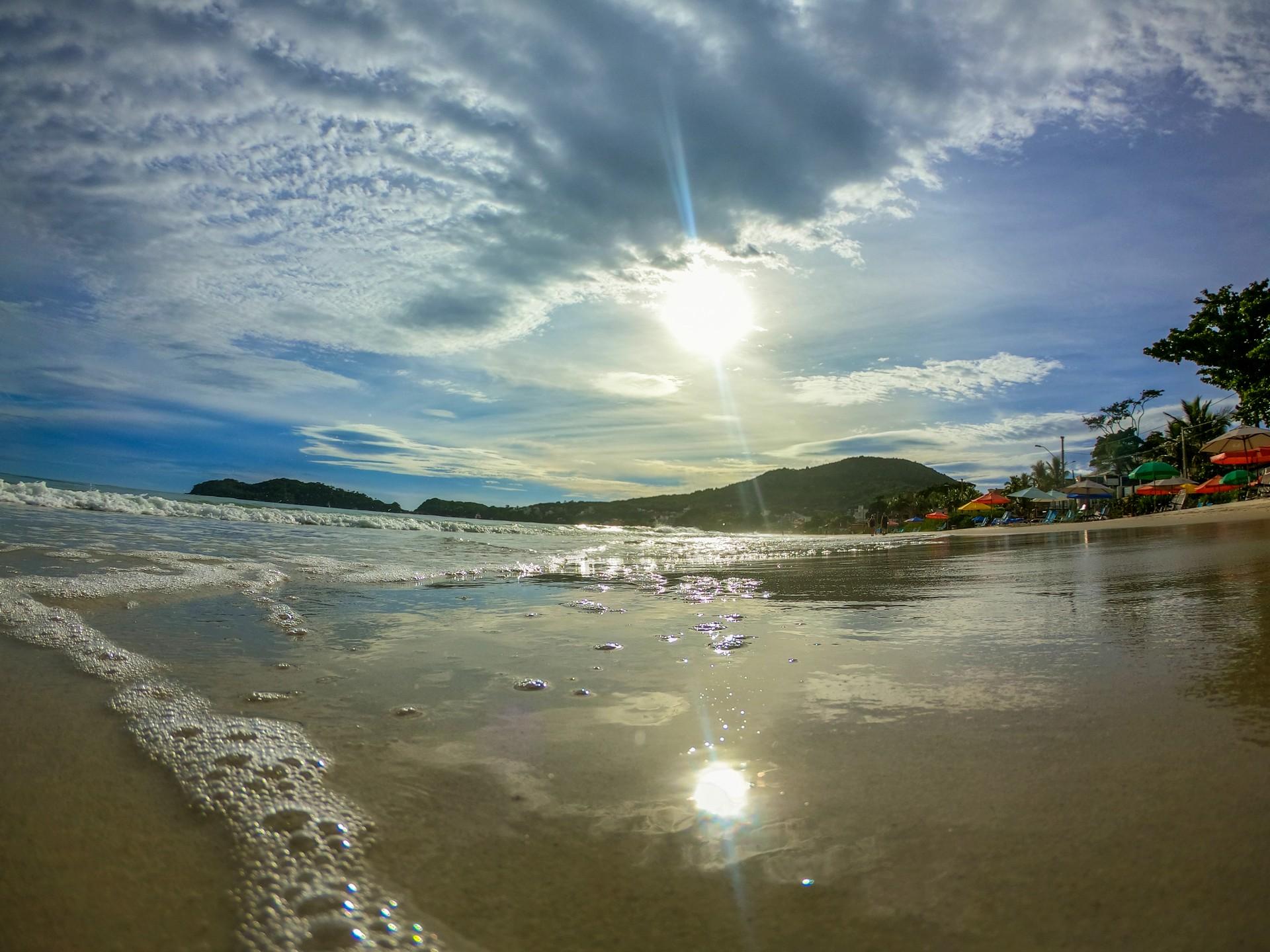 Bombinhas on a cloudy day