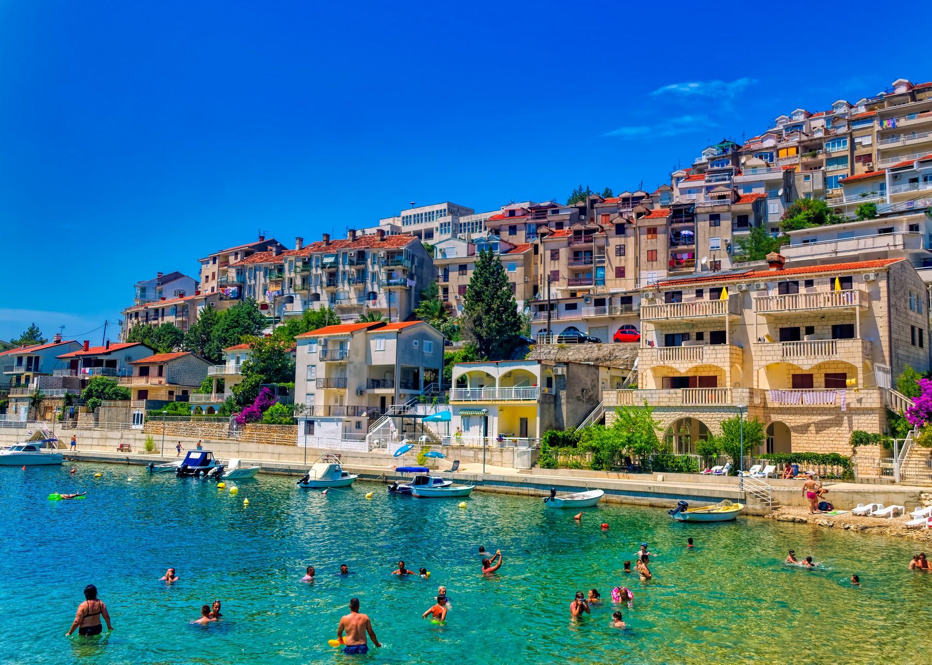 Lake in Neum on a sunny day