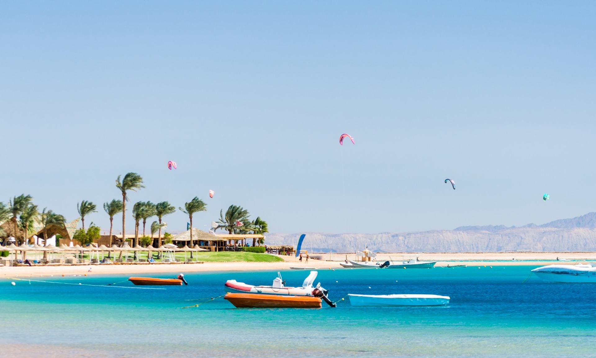 Beach with turquise water in Dahab on a sunny day