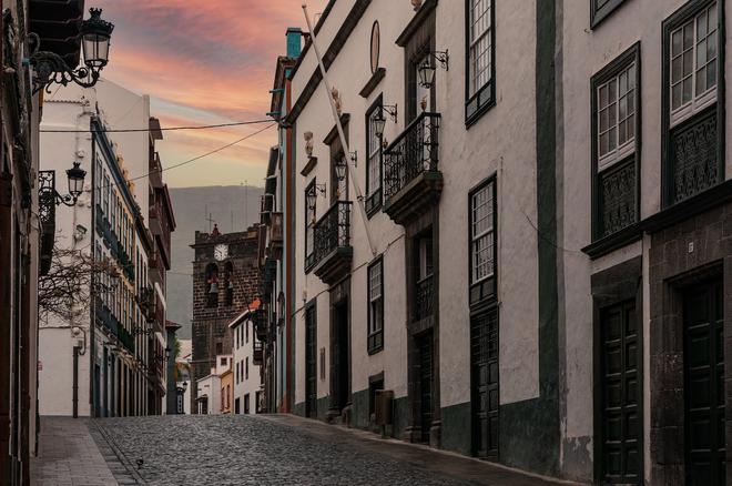 Santa Cruz de La Palma: streets at sunset.