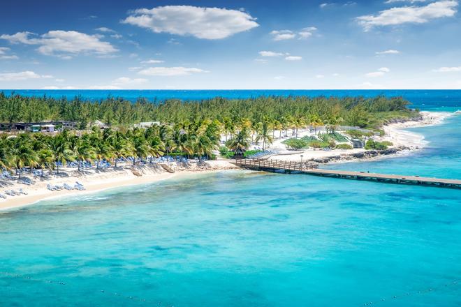 Beautiful Grace Bay beach on Turk and Caicos Islands.