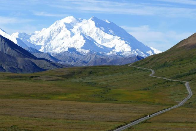 View of the Mount Denali, alias Mount McKinley in Alaska