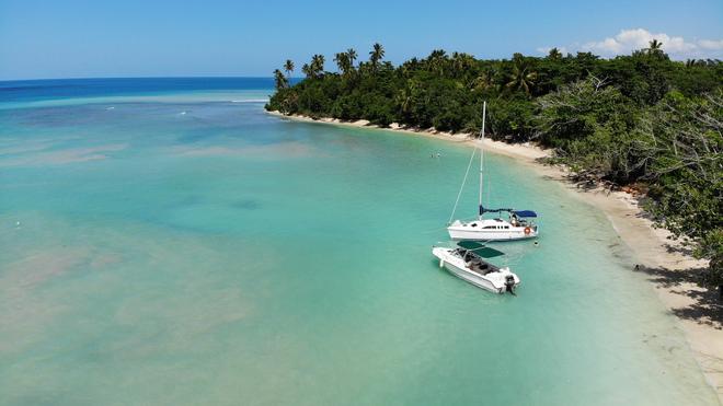 Abandoned beach with two yachts in Puerto Rico.