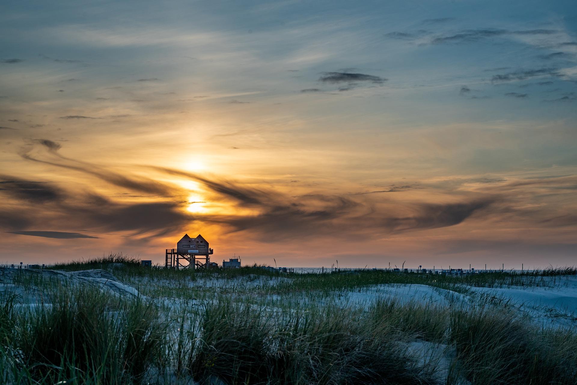 Countryside near Sankt Peter-Ording at dawn