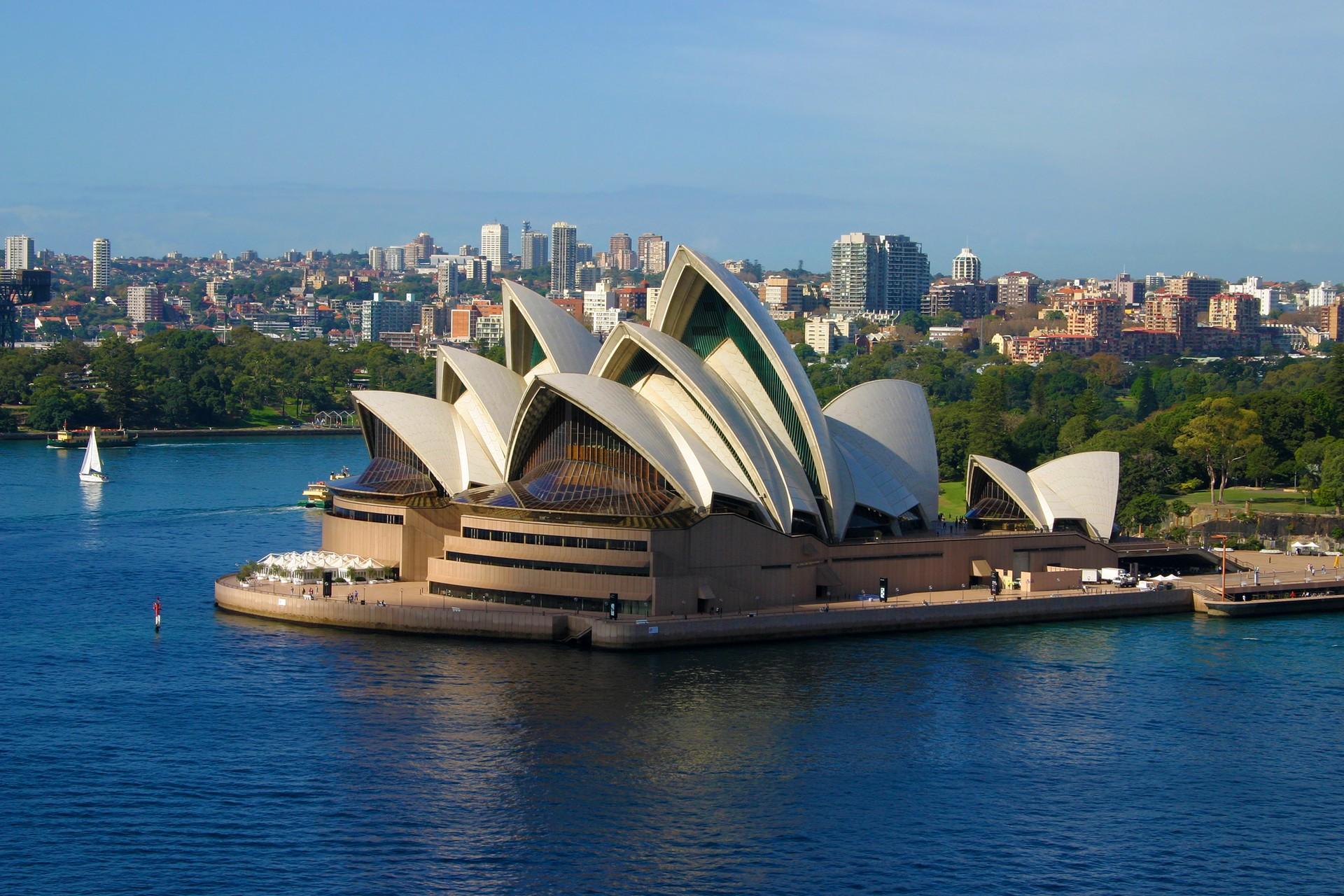 Architecture in Sydney in partly cloudy weather