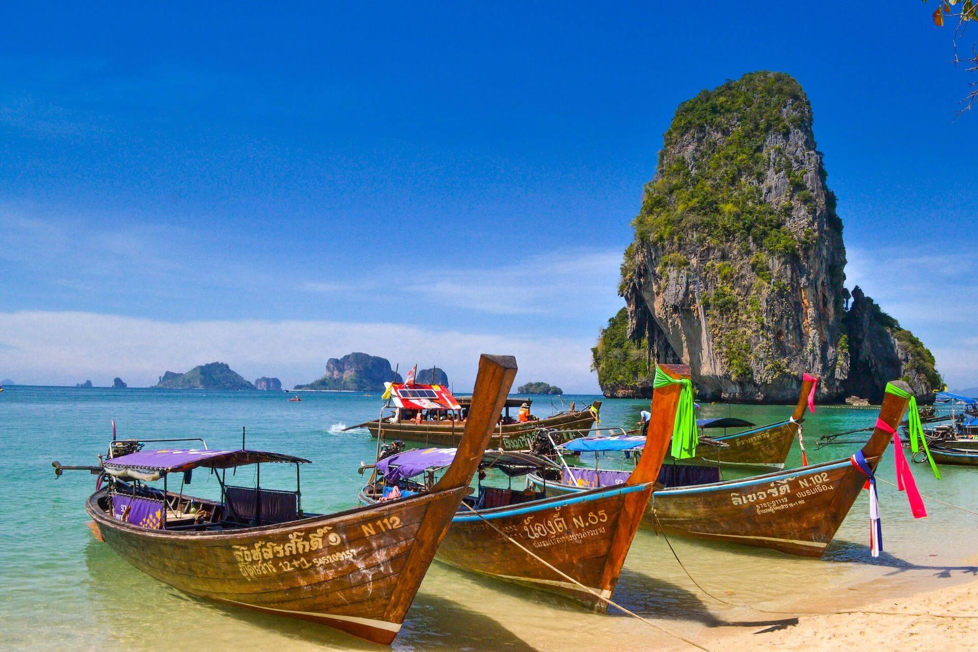 View the boats on the beach emerging from the sea