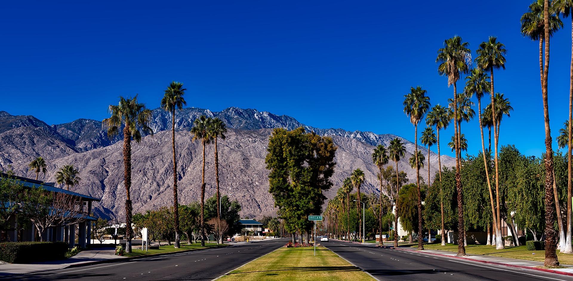 Bridge in Palm Springs on a clear sky day