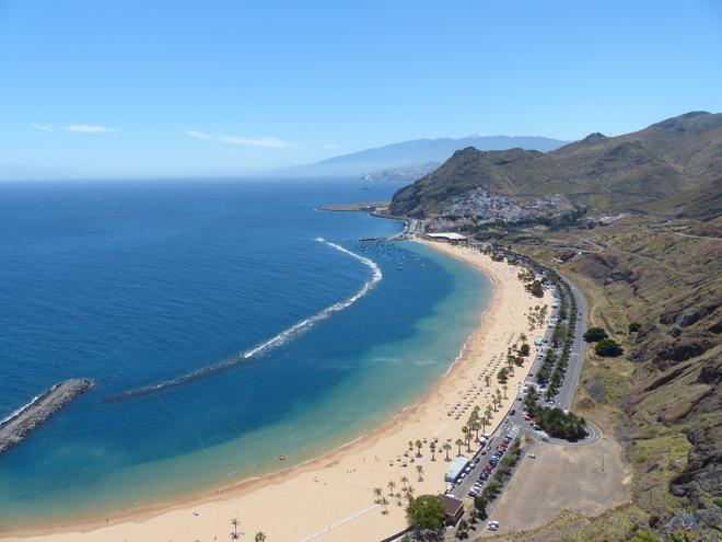 Tenerife: view of the sandy beach