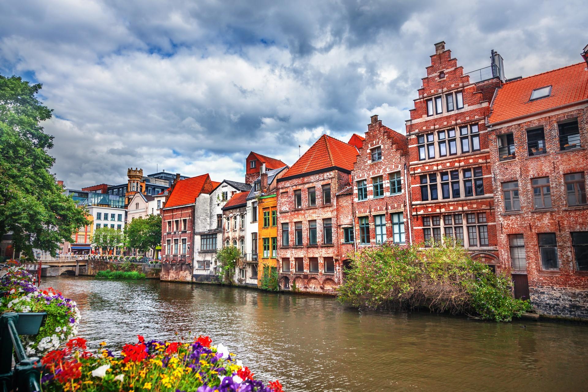 Architecture in Brugge on a cloudy day