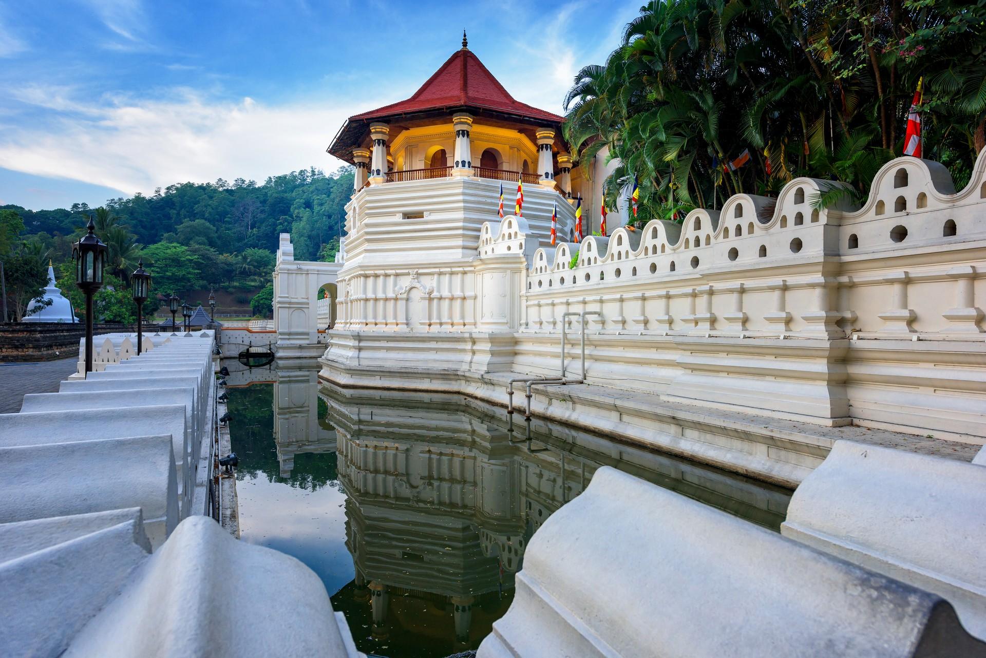 Architecture in Kandy in partly cloudy weather