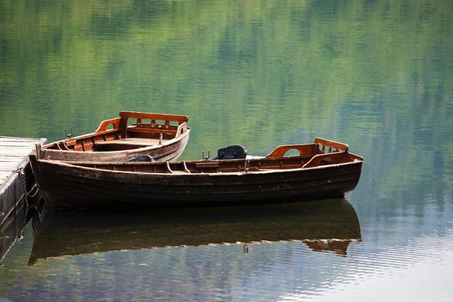 View of two boats on a lake in Biogradska Gora