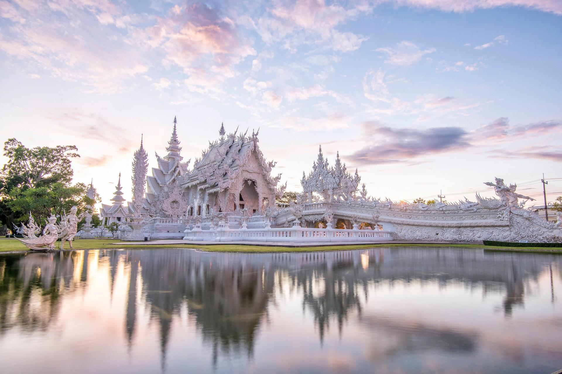 Architecture in Chiang Rai in partly cloudy weather