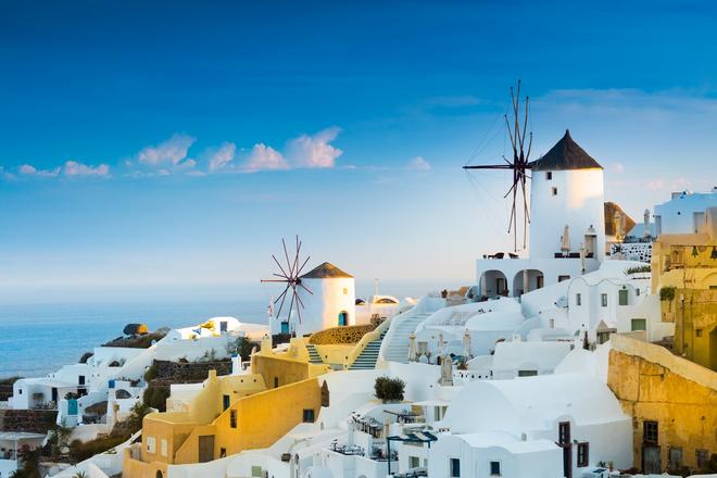 Fira capital of Santorini – typical white architecture.