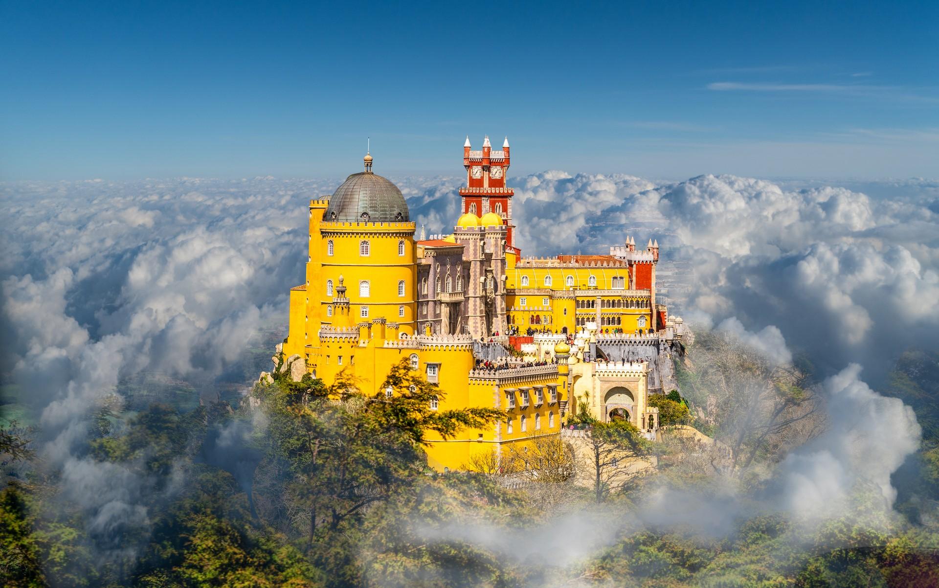 Architecture in Sintra in partly cloudy weather