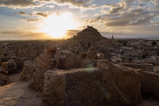 View of the town of Siwa at a sunset.
